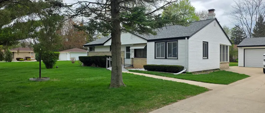 5741 S 40th St, Greenfield, WI 53221 - #3