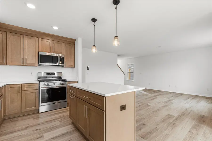 621 Belmont Dr, Watertown, WI 53094 - #3