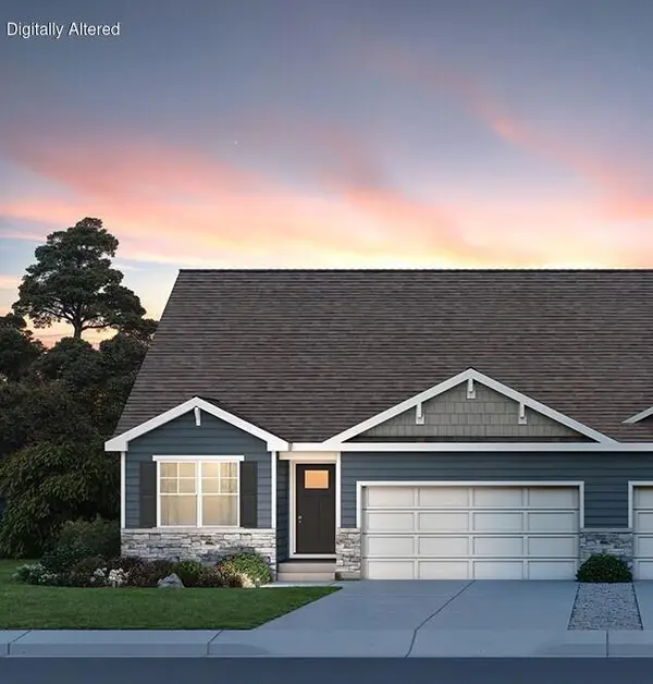 810A Concord Cir, Burlington, WI 53105