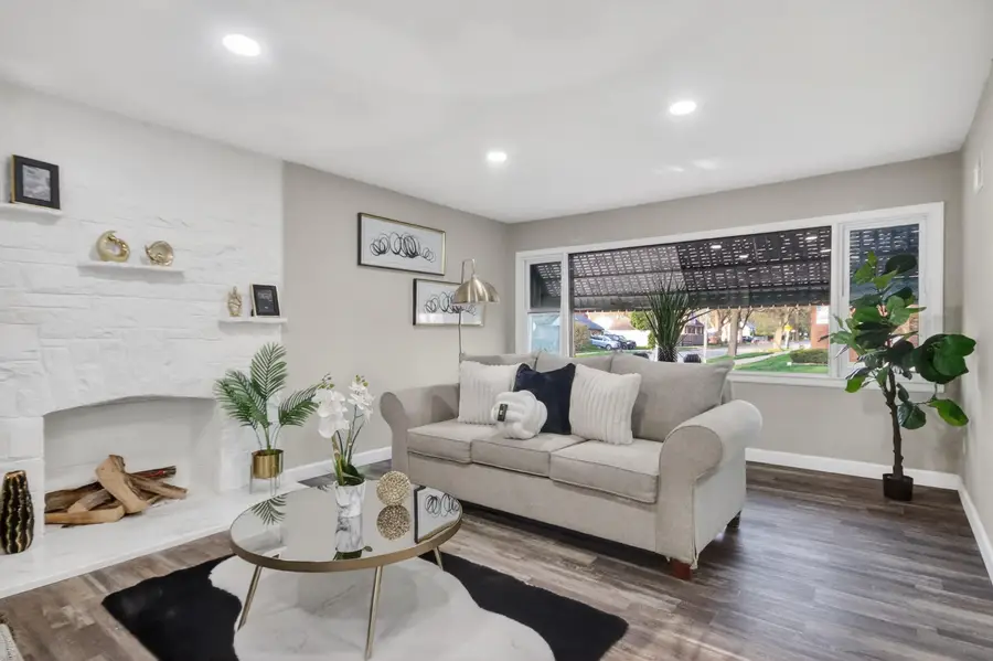 4575 N 46th St, Milwaukee, WI 53218 - #2