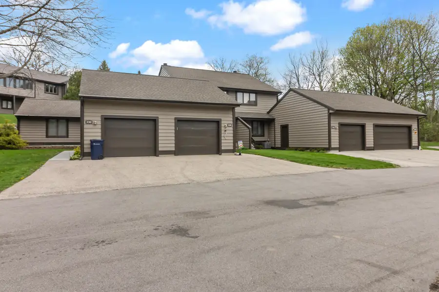 128 Glenview Ct, Janesville, WI 53548 - #2