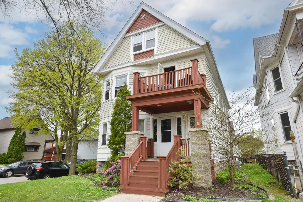 2800 S Logan Ave, Milwaukee, WI 53207 - #1