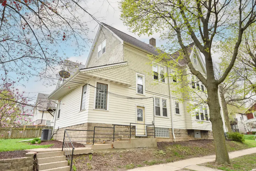 2800 S Logan Ave, Milwaukee, WI 53207 - #3