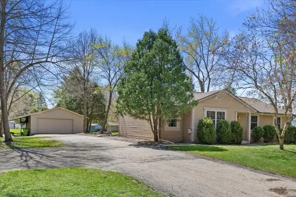 287 Wilson Ave, Dousman, WI 53118