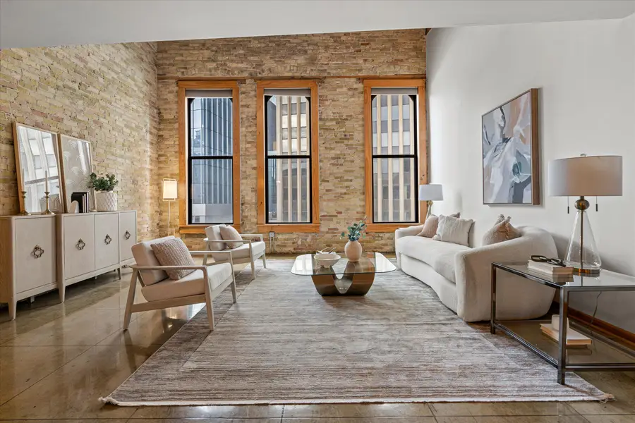 773 N Water St, Milwaukee, WI 53202 - #2