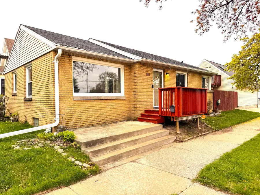 205 W Morgan Ave, Milwaukee, WI 53207 - #2