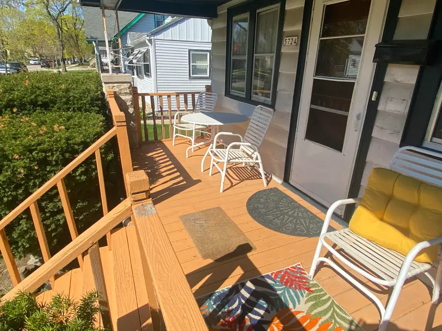 5724 N 41st St, Milwaukee, WI 53209 - #2