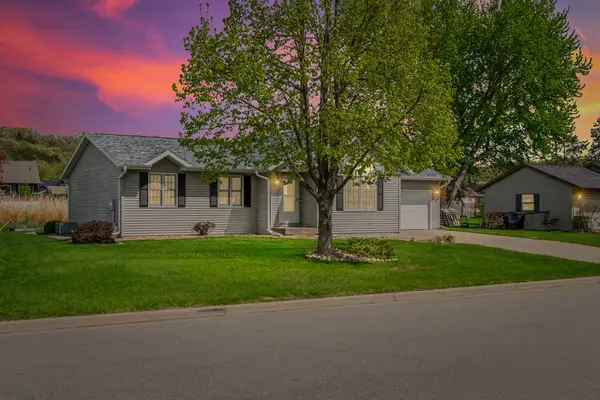 3003 Pleasant Dr S, Holmen, WI 54636