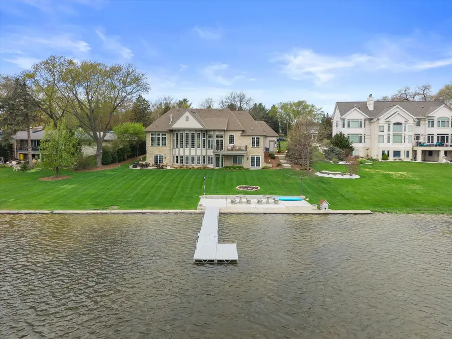 W356N5136 Lakeshore Dr, Oconomowoc, WI 53066 - #2