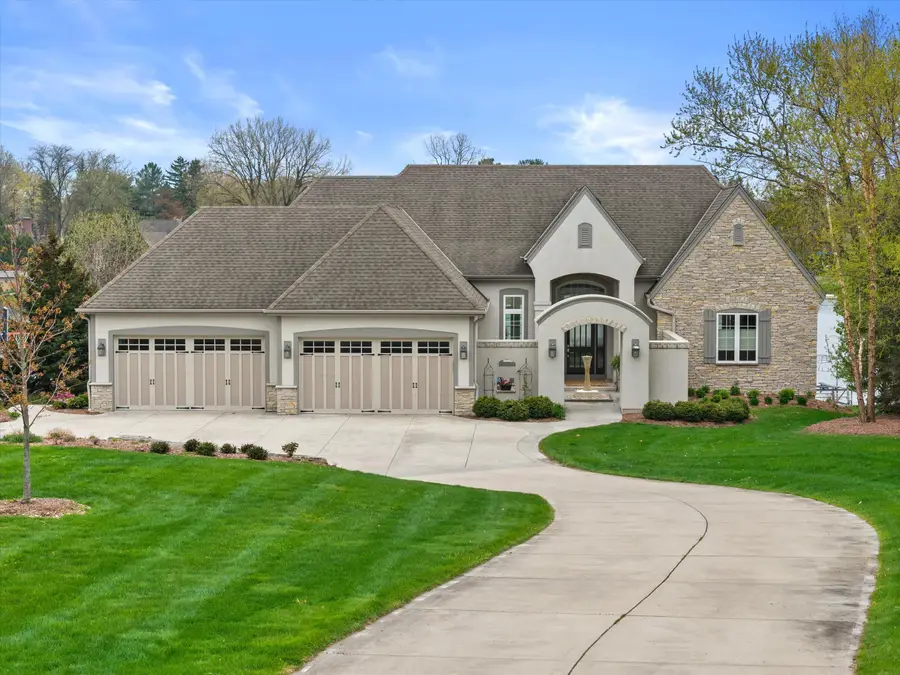 W356N5136 Lakeshore Dr, Oconomowoc, WI 53066 - #3