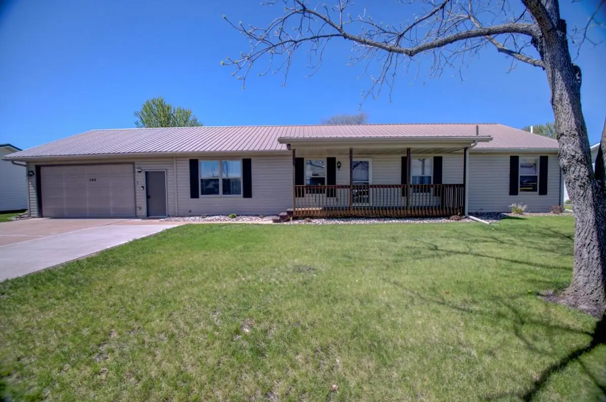 102 N Pearl St, Stoddard, WI 54658 - #1