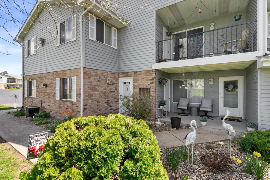 1117 N Sunnyslope Dr, Mount Pleasant, WI 53406 - #2