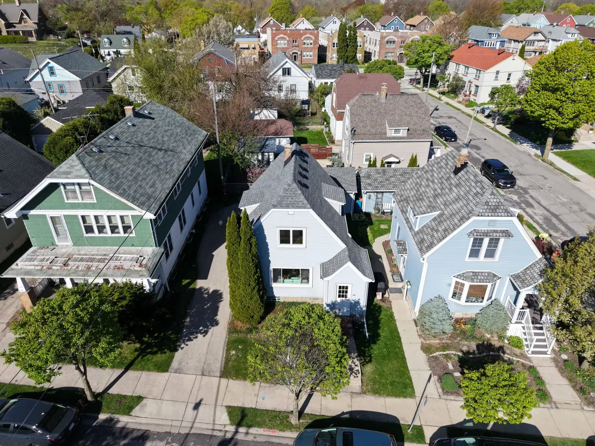3265 S Swain Ct, Milwaukee, WI 53207 - #1