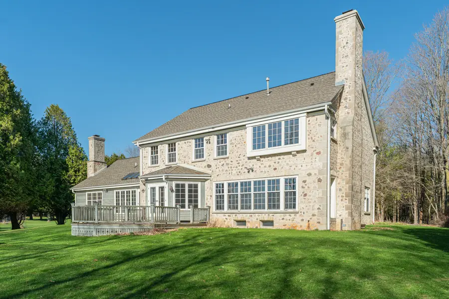 3582 E Norport Dr, Port Washington, WI 53074 - #2