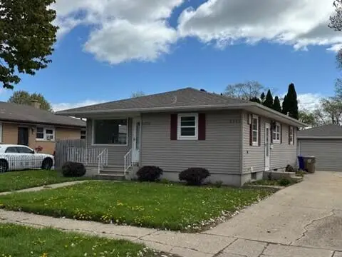 4925 34th Ave, Kenosha, WI 53144 - #1