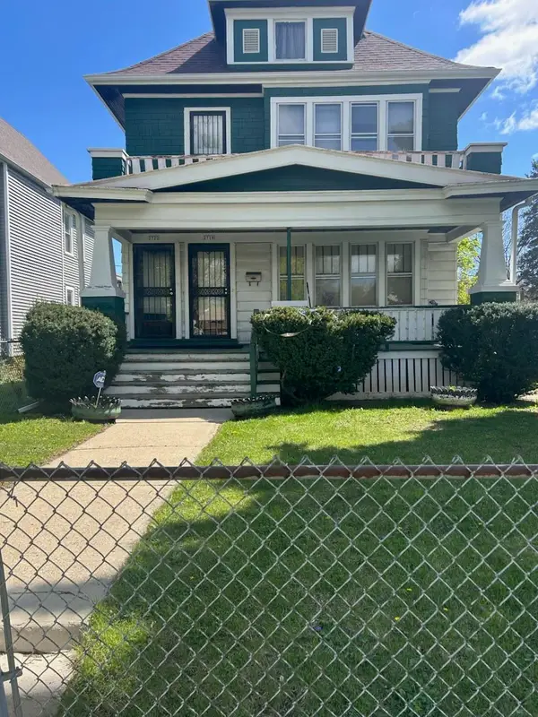 2718 N 37th St, Milwaukee, WI 53210