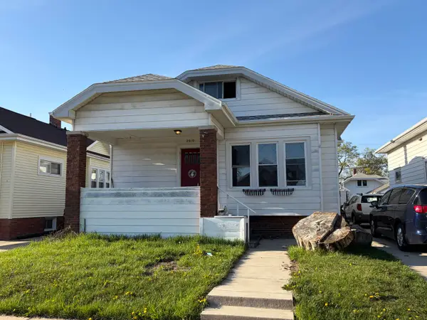 2910 Olive St, Racine, WI 53405