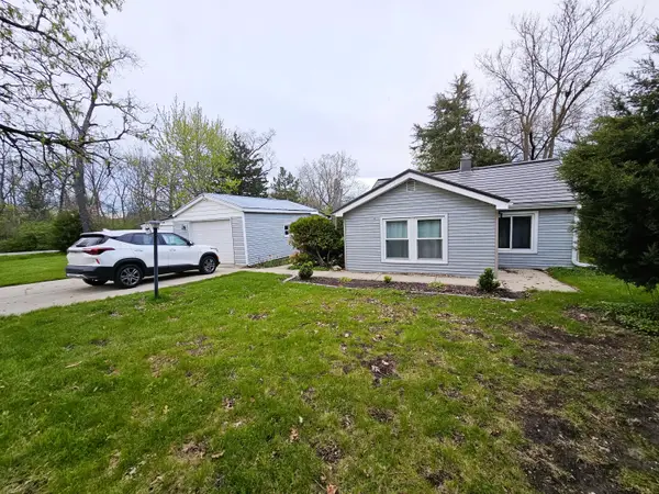 6211 242nd Ave, Paddock Lake, WI 53168