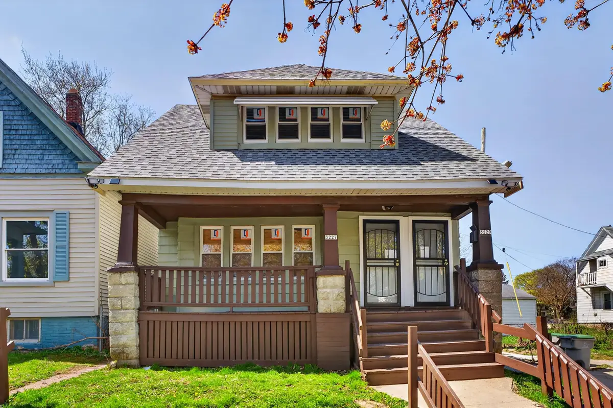 3227 N 15th St, Milwaukee, WI 53206 - #1