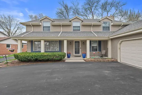 12547 N Jonquil Ct, Mequon, WI 53092