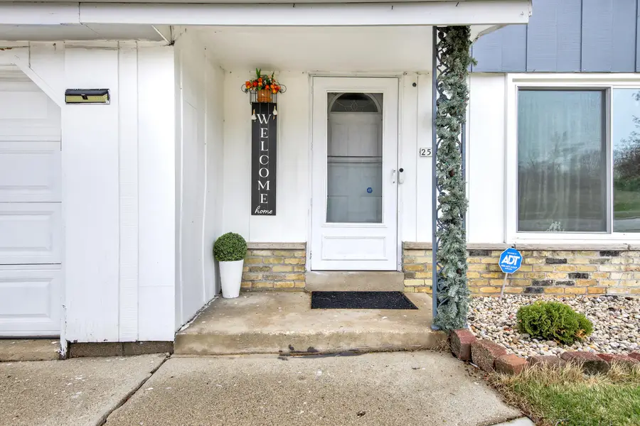 2522 W College Ave, Milwaukee, WI 53221 - #3