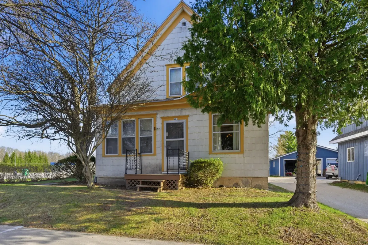 464 E Rhine St, Elkhart Lake, WI 53020 - #1