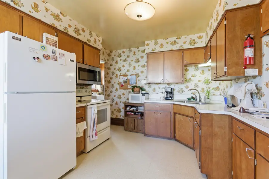464 E Rhine St, Elkhart Lake, WI 53020 - #3