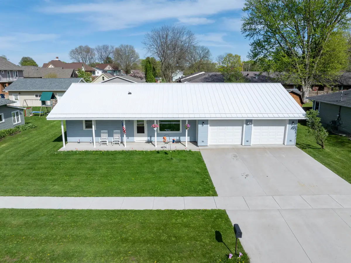 125 Clark St S, West Salem, WI 54669 - #1