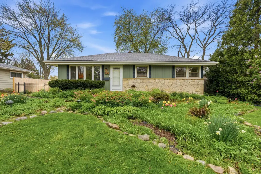 2817 S 103rd St, West Allis, WI 53227 - #3