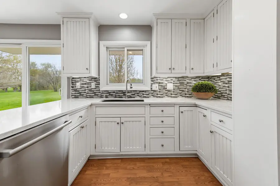 8480 N Indian Creek Pkwy, Fox Point, WI 53217 - #3