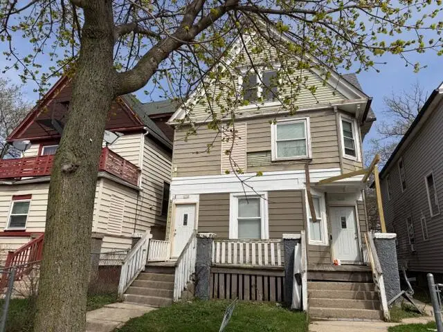 3156 N 1st St, Milwaukee, WI 53212 - #1