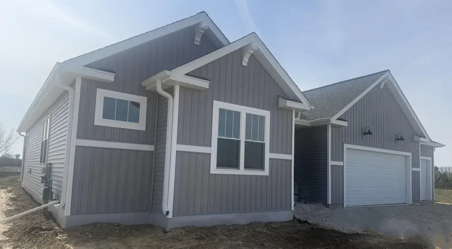 622 Champions Ct, Jefferson, WI 53549 - #2