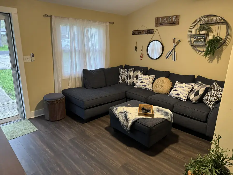N6212 W Lakeshore Dr, Spring Prairie, WI 53105 - #3