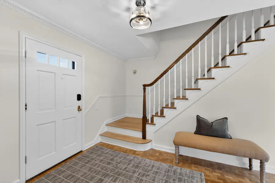1044 W Jonathan Ln, Bayside, WI 53217 - #2