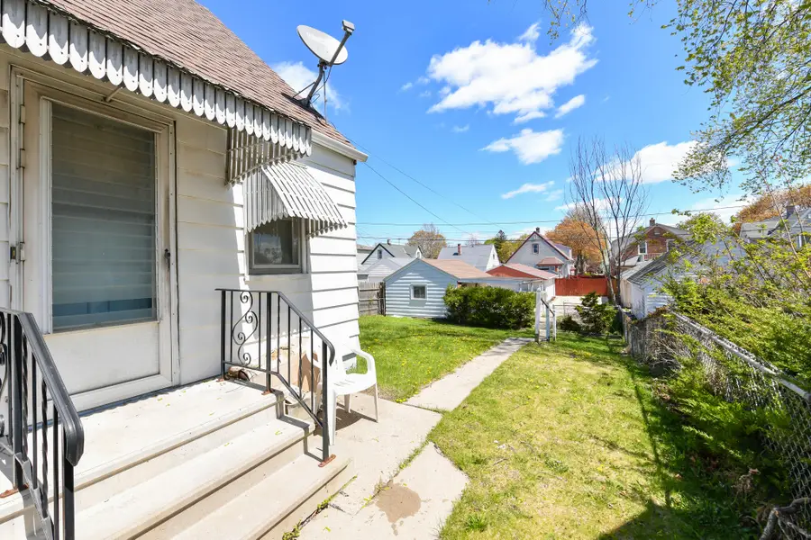 3716 S 19th St, Milwaukee, WI 53221 - #2