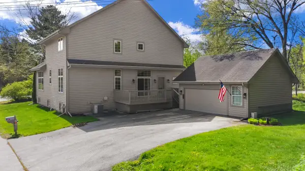 1451 Main St, Delafield, WI 53018