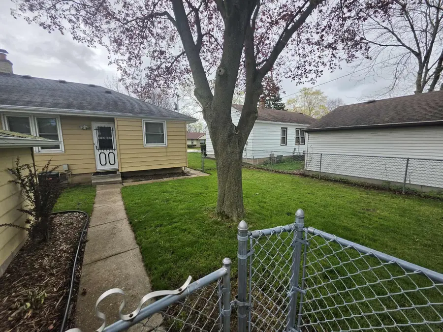 3629 N 97th Pl, Milwaukee, WI 53222 - #2