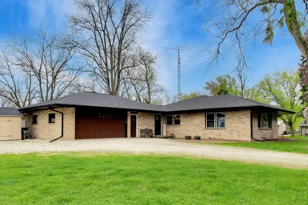 N2496 Main St, Sharon, WI 53114