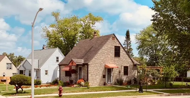 2876 S 86th St, West Allis, WI 53227 - #1