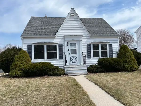 501 S 30th St, Manitowoc, WI 54220