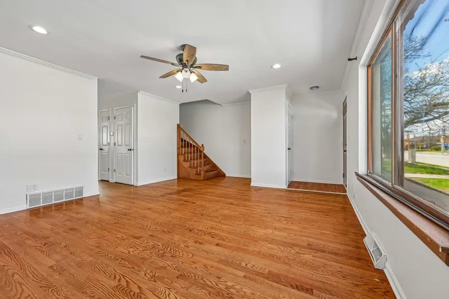 9907 W Beloit Rd, Milwaukee, WI 53227 - #3