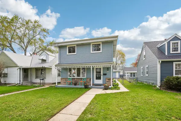 1216 S 114th St, West Allis, WI 53214