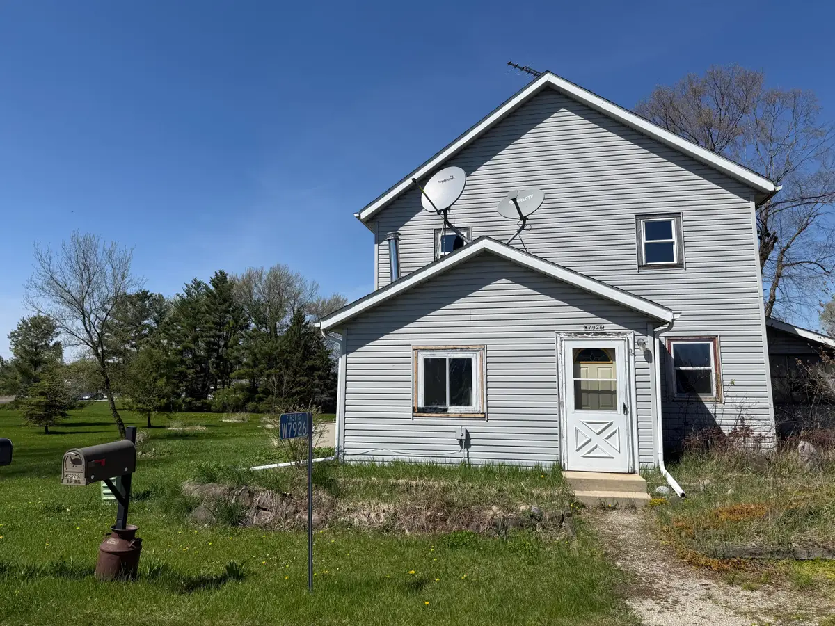W7926 First St, Shields, WI 53098 - #1