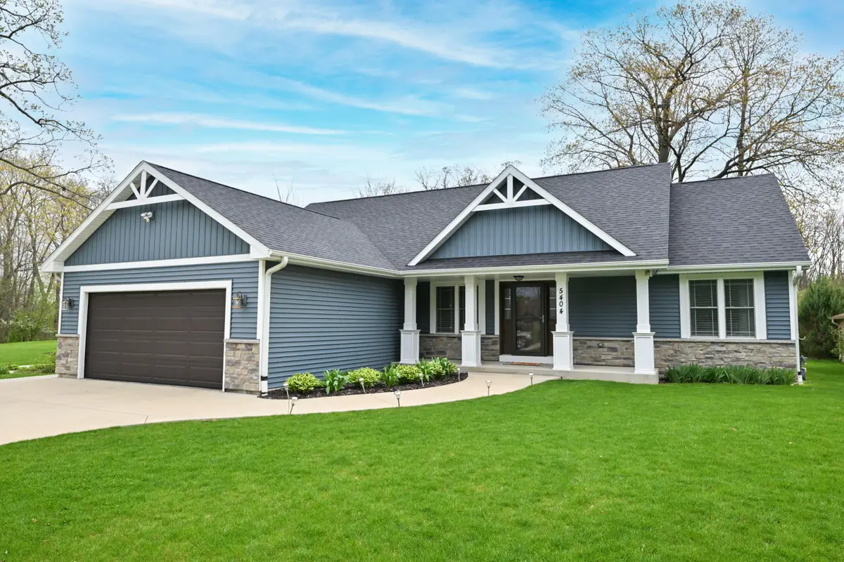 5404 S 43rd St, Greenfield, WI 53220 - #1