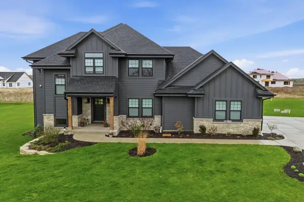 N82W27785 Marshall Dr, Lisbon, WI 53029