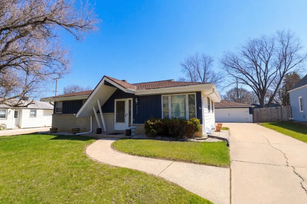 5228 S 9th St, Milwaukee, WI 53221 - #1