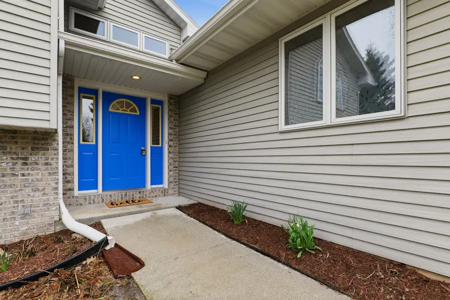 615 Sommer Dr, Sheboygan, WI 53081 - #3