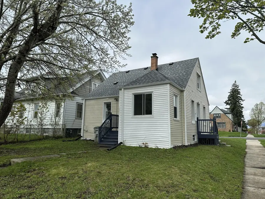4576 N 30th St, Milwaukee, WI 53209 - #2
