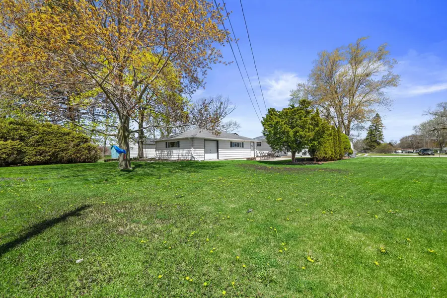 2849 Arrowhead St, Caledonia, WI 53402 - #3