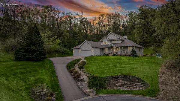 1721 Snowflake Pl, Onalaska, WI 54650